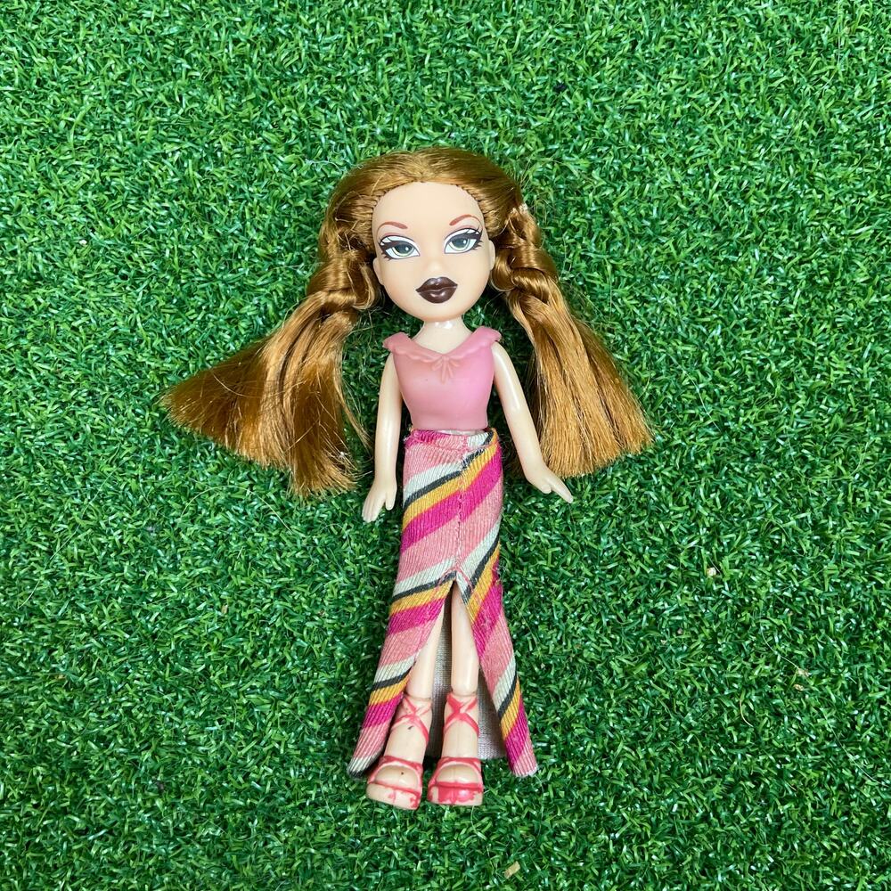 Vintage Bratz Yasmin Braided Hair Collectible Doll Toy